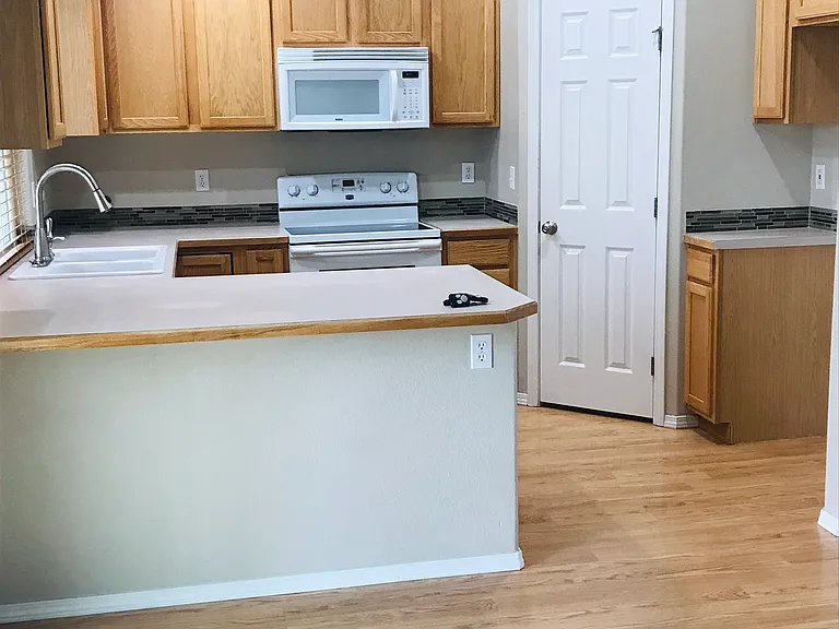 72 N Pleasant Hill Dr — Photo 18