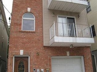466 Kennedy Blvd #2E, Bayonne, NJ 07002