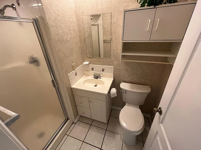 2nd bathroom with shower