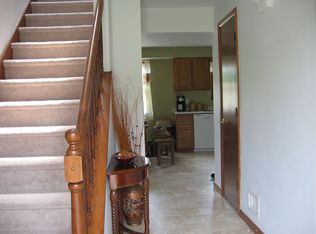 24 Ross Hollow Rd, Pittsburgh, PA 15239