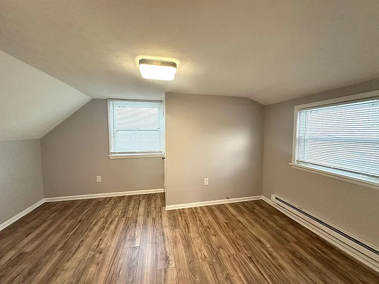 23220 Gay St — Photo 10