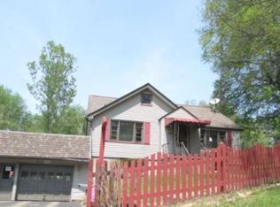 3699 E Main St, New Waterford, OH 44445