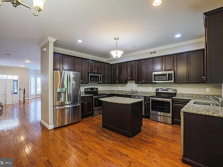 3709 Fords Ln — Photo 11