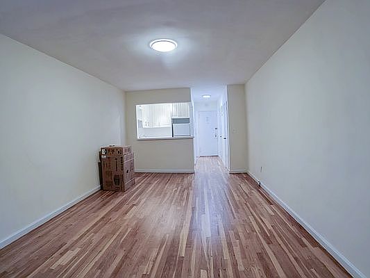 3rd image of 229 E 80th St #4E