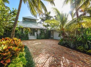 12 Coconut Ln, Tequesta, FL 33469