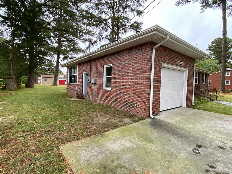 2209 Dock Landing Rd — Photo 3