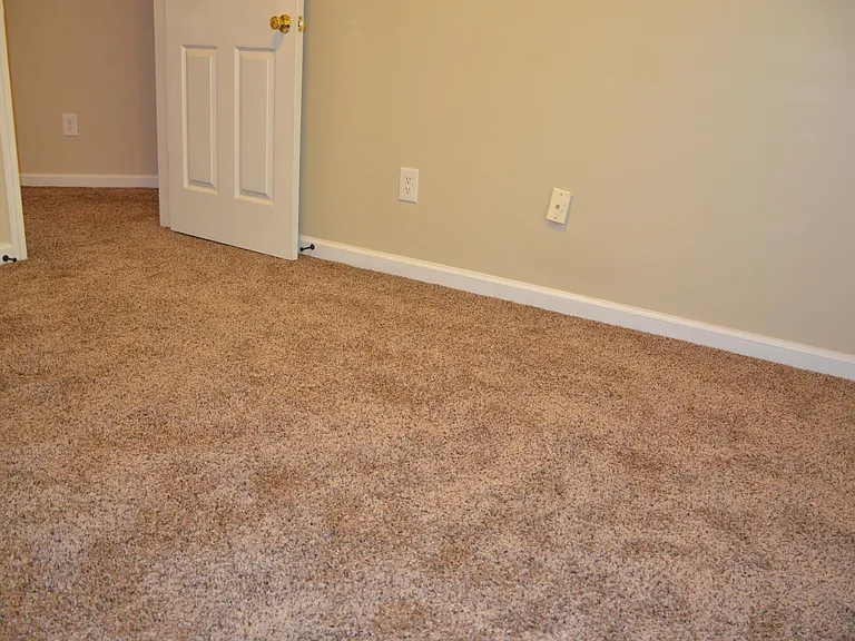 6021 Grovegate Ln — Photo 12