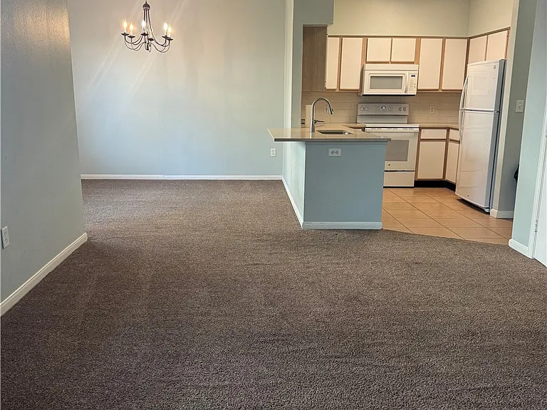 1235 Canyon Creek Cir — Photo 7