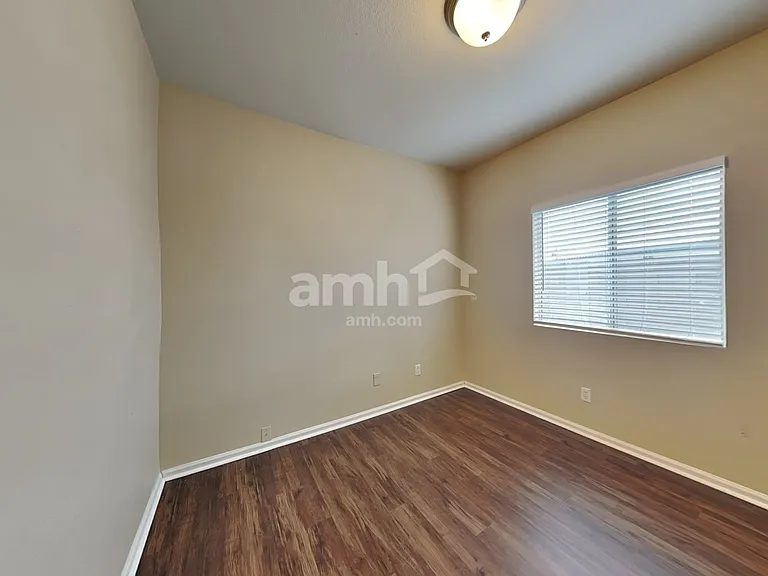 15640 W Magnolia St — Photo 15
