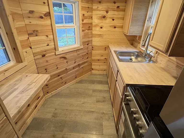 62 Railroad Dr — Photo 10