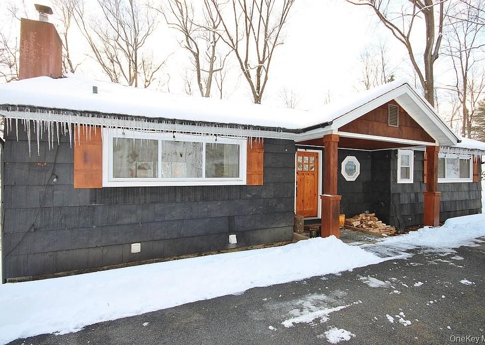 1st image of 117 Seven Hills Lake Dr
