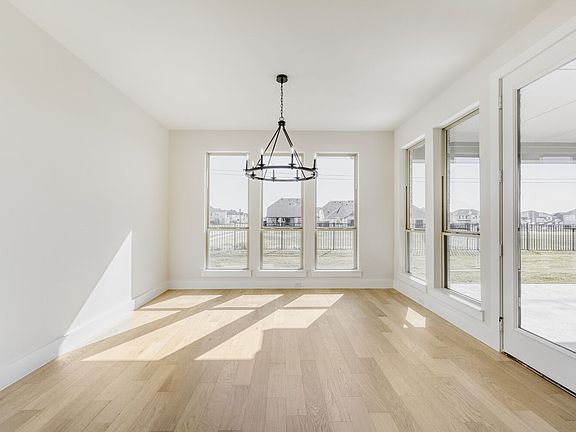 7th image of this home