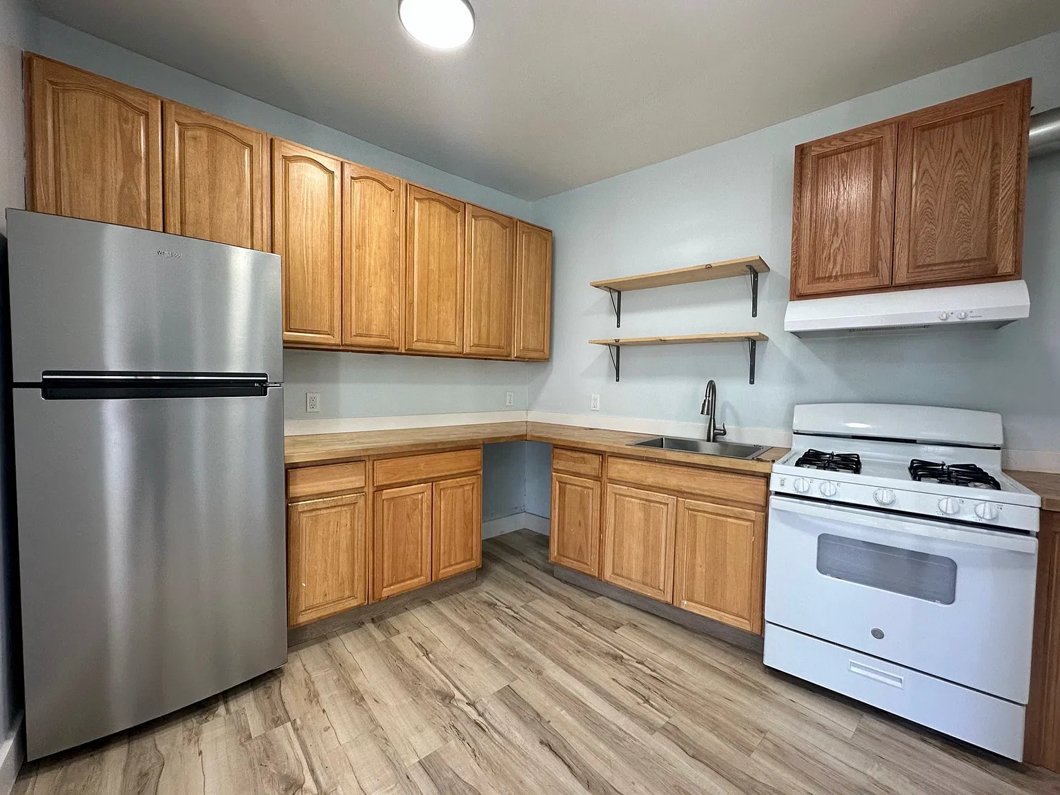2 bed, $2,200 — Photo 1