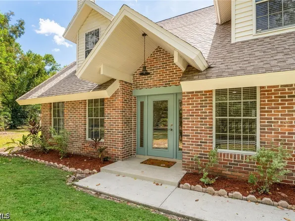 15180 Briar Ridge Cir, Fort Myers, FL 33912