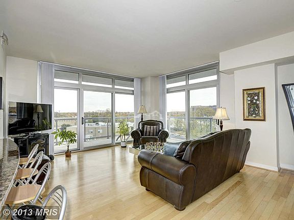 3rd image of 5750 Bou Ave Unit 614