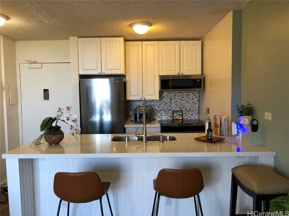 98-450 Koauka Loop APT 1609, Aiea, HI 96701