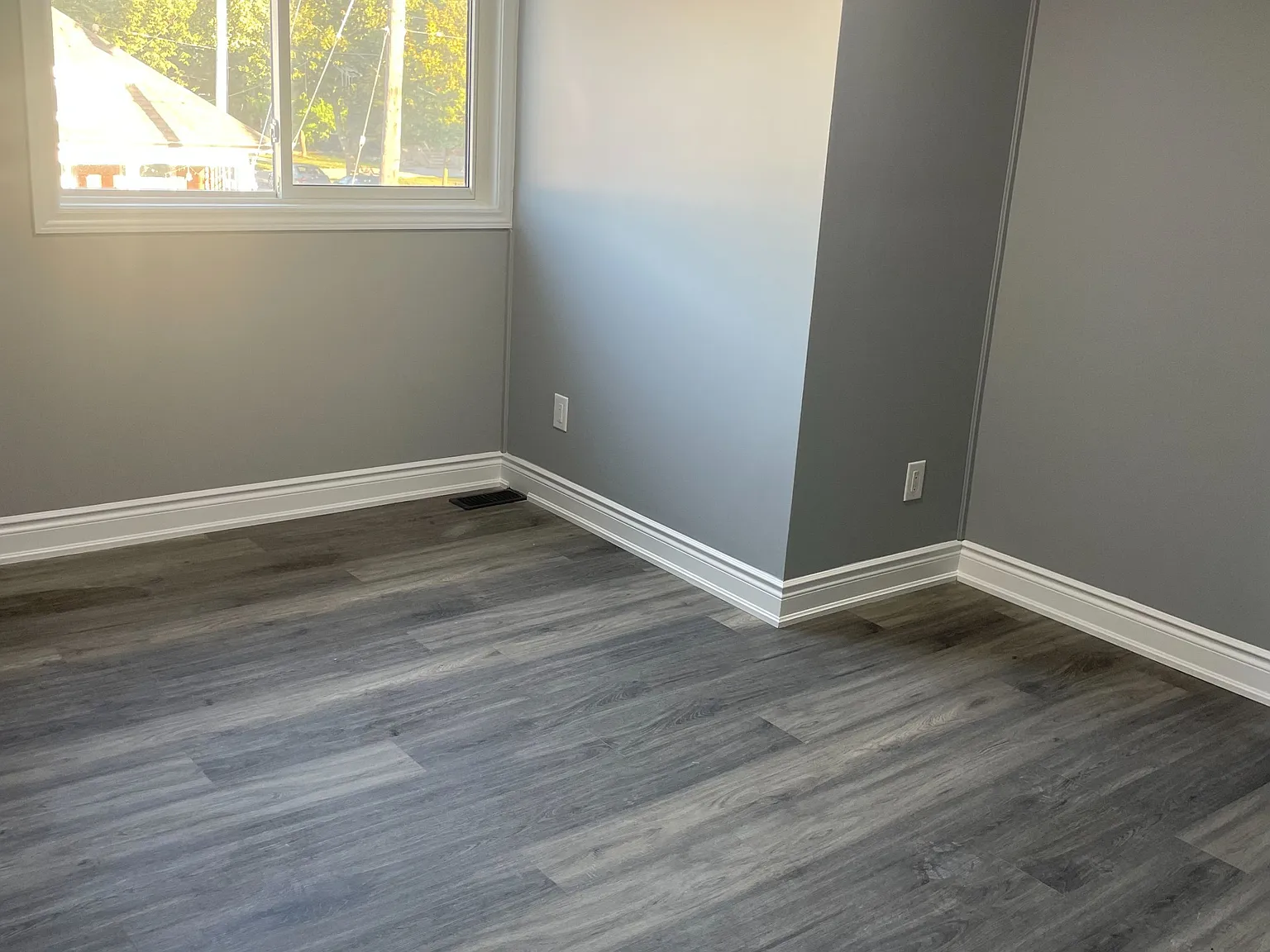 4 bed, $1,600 — Photo 2