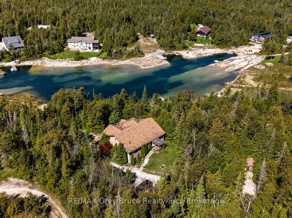 150 Walter Charman Dr, Northern Bruce Peninsula, ON N0H 2M0