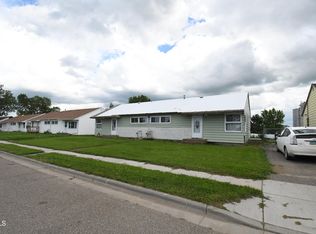 309/11 4th Ave E, Ray, ND 58849