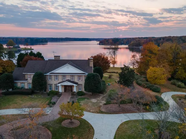 151 Steel Magnolia Ln, Semora, NC 27343