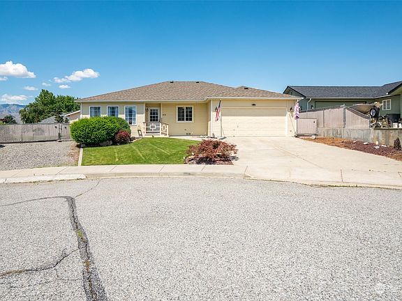 2nd image of 419 Brenner Lane