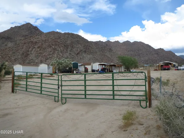 11964 S Nolan Rd, Yucca, AZ 86438