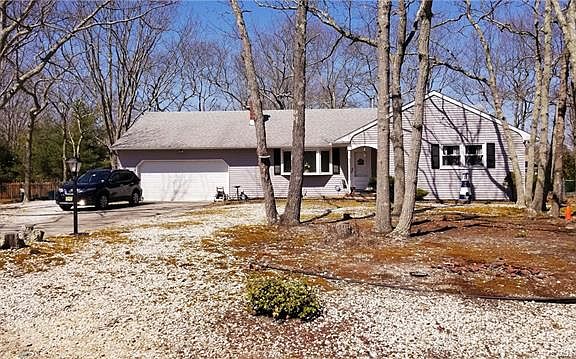 3rd image of 13 Carteret Ct