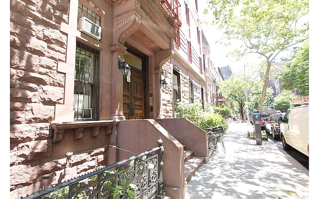 Rented by Douglas Elliman | media 38