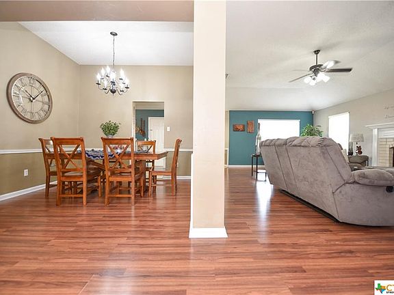 4th image of 3902 Oak Valley Dr