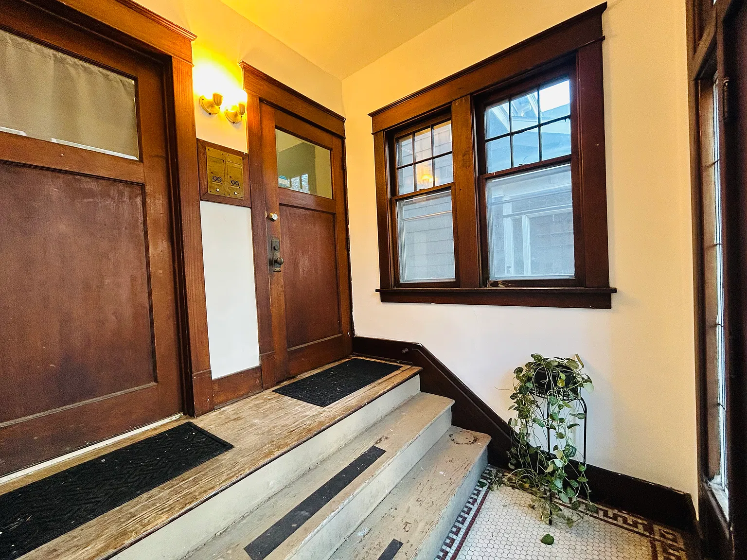3 bed, 1400 sqft, $1,445 — Photo 2