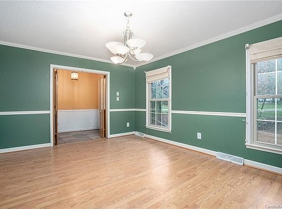 4th image of 3869 Lipton Ln
