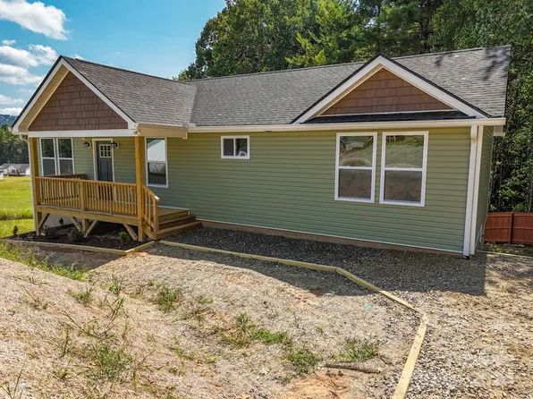 67 Owls Nest Ln, Hendersonville, NC 28792