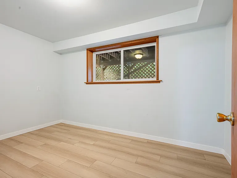 12565 SE 53rd St — Photo 27