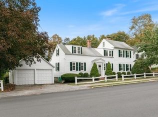 85 Central St, Andover, MA 01810