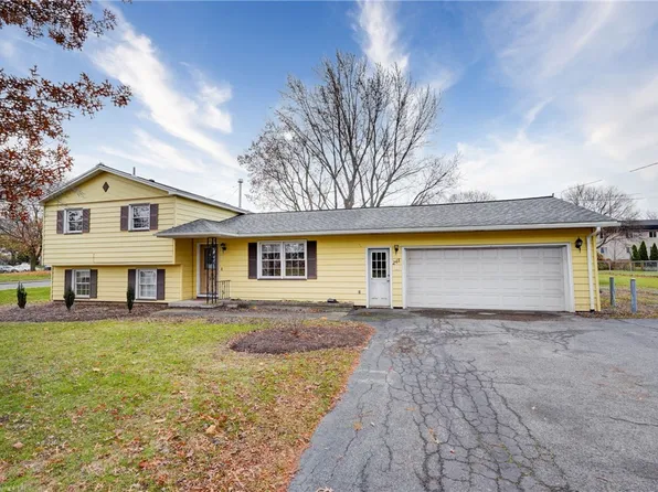 243 East St, Honeoye Falls, NY 14472