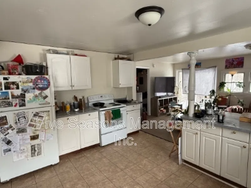362 Riverside Ave