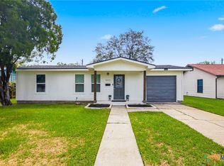 1109 E Polk Ave, Victoria, TX 77901