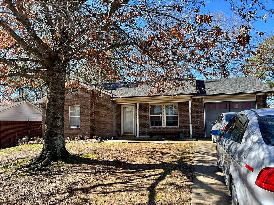 1st image of 2205 Quarry Dr