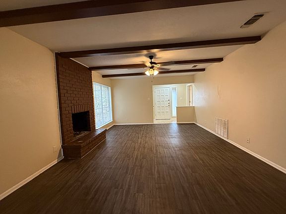 4th image of 10104 Ironside Dr #10104