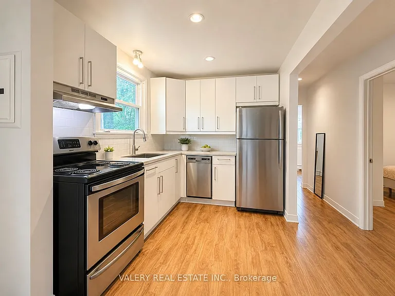 206 Barry Pl #MAIN — Photo 6