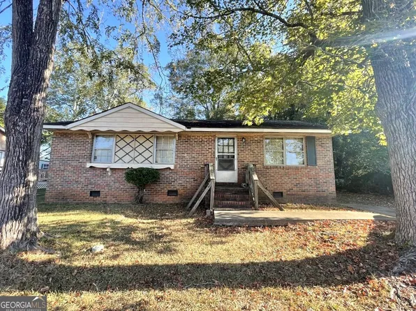 54 Arnold St, Elberton, GA 30635