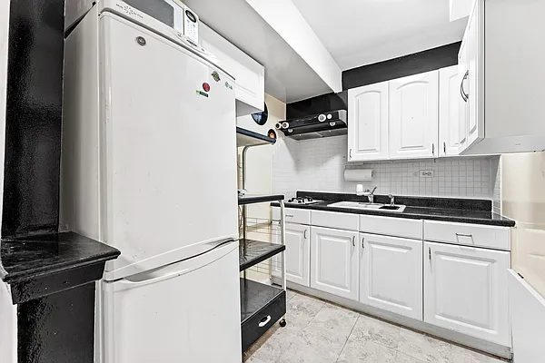 Sold by Ilite Realty Inc | media 35