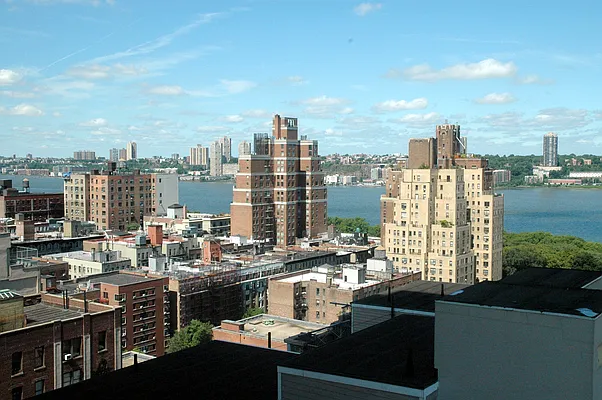 Sold by Highline Residential | media 1