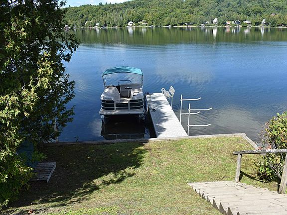3rd image of 1427 Shadow Lake Road