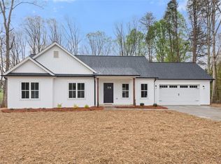 6825 Red Bank Rd, Germanton, NC 27019