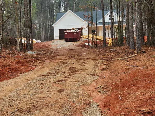 275 Douglas Creek Rd, Flovilla, GA 30216