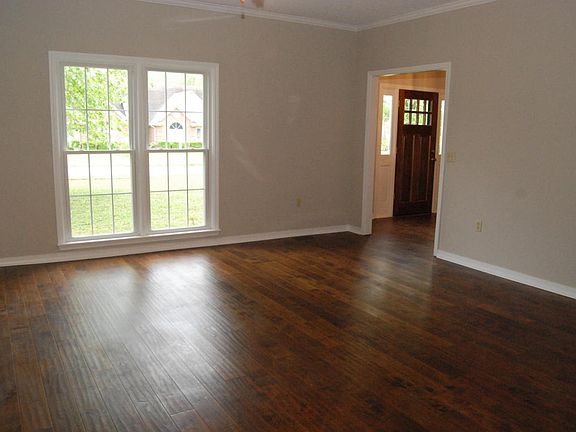 4th image of 3705 Old Ashbrook Dr