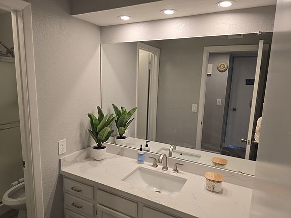 5th image of 1905 E University Dr Unit 207