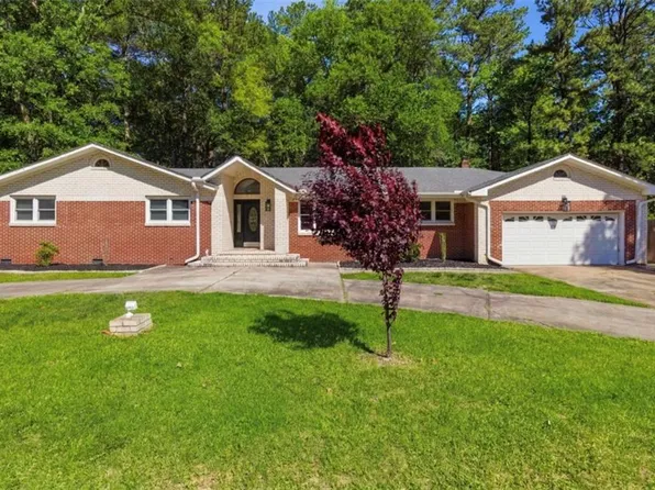 308 Mapleshore Dr, Chesapeake, VA 23320