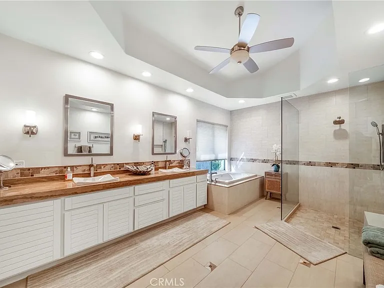 55840 Pebble Bch — Photo 33